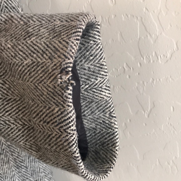 Winter Time wool coat/ color Gray/ size Medium - Picture 3 of 8